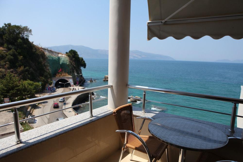 Hotel New York Vlore Exterior photo